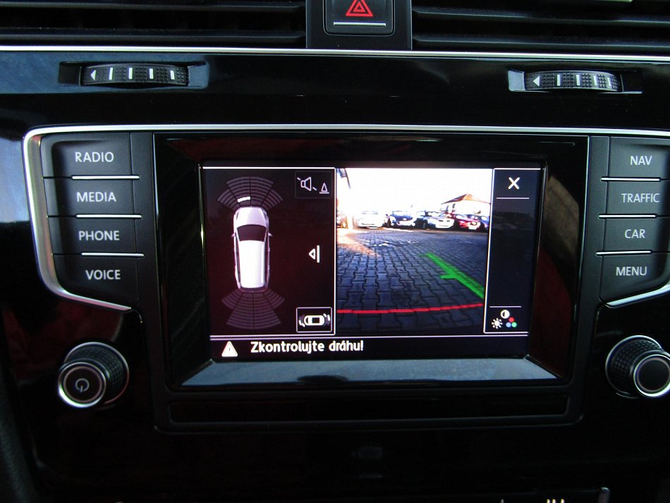 Volkswagen Golf 2.0 TDi 