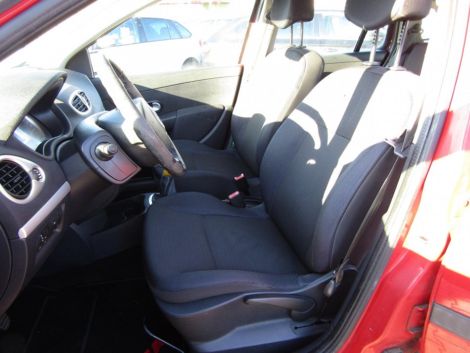 Renault Clio 1.2 i 