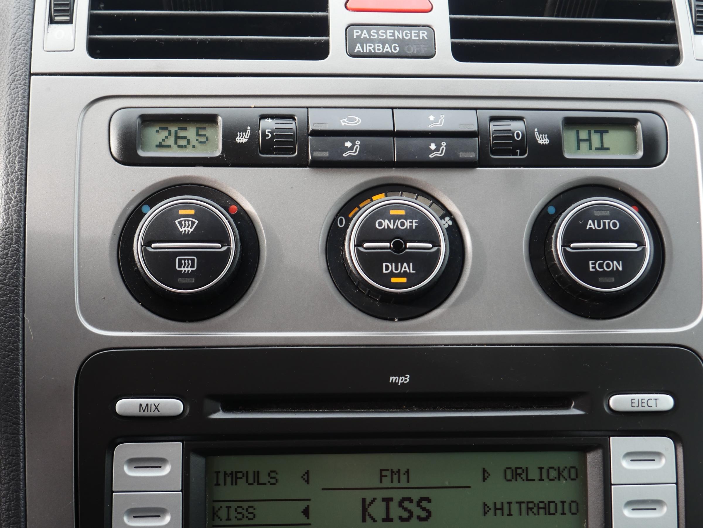 Volkswagen Touran, 2007 - pohled č. 13