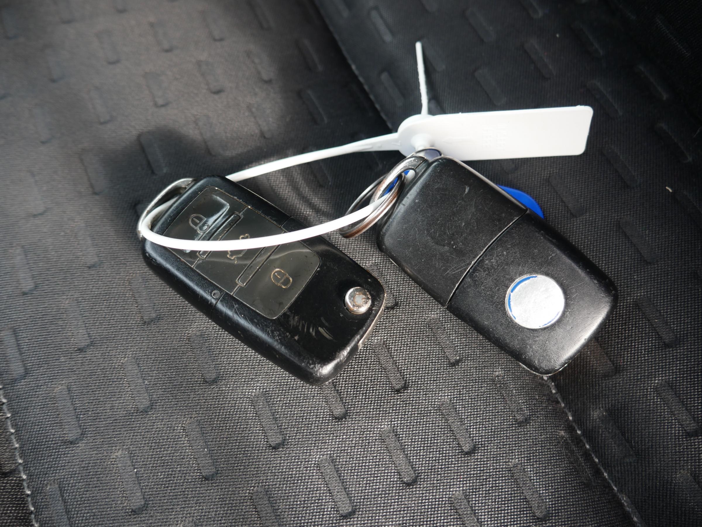 Volkswagen Touran, 2007 - pohled č. 17