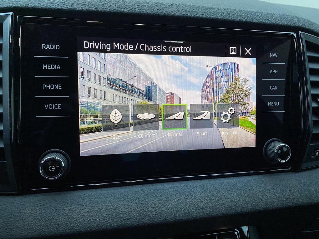 Škoda Karoq 1.5 TSi SportLine