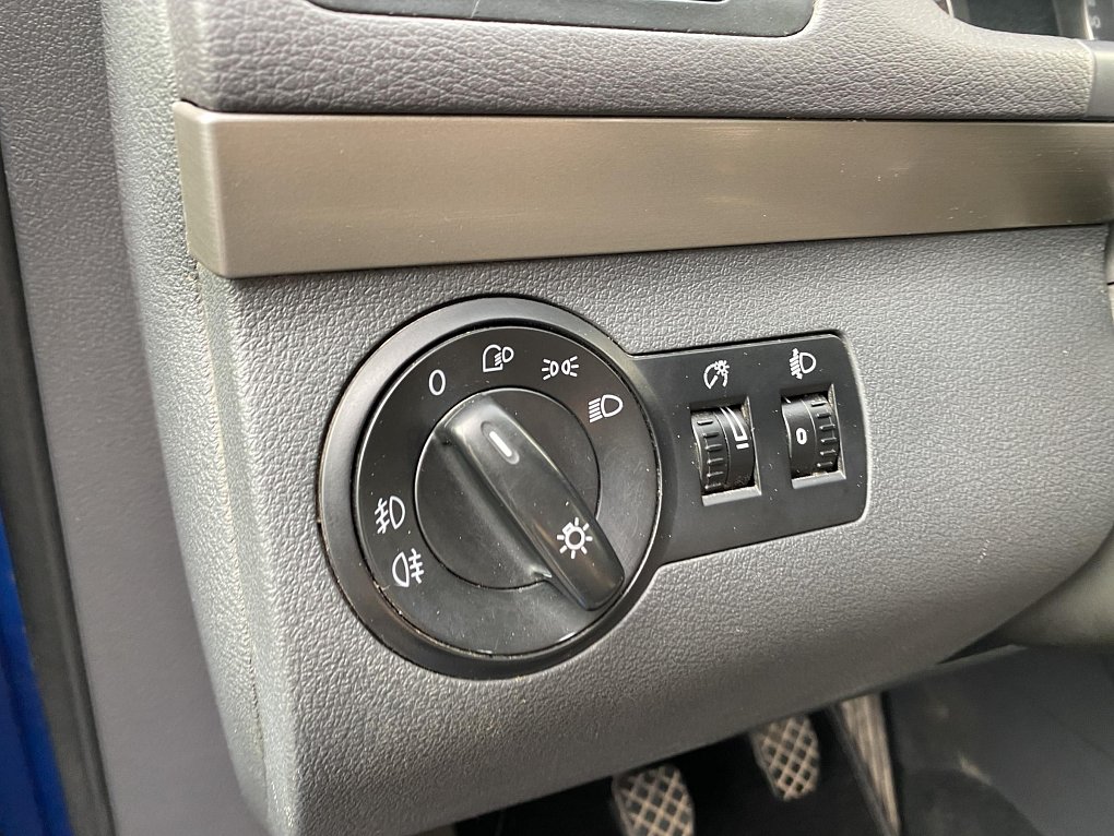 Volkswagen Touran 1.4TSi CROSS