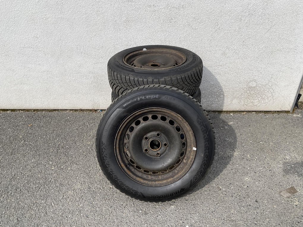 Volkswagen Touran 1.4TSi CROSS