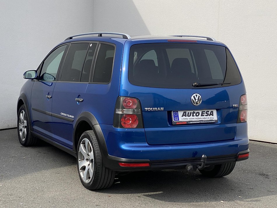 Volkswagen Touran 1.4TSi CROSS