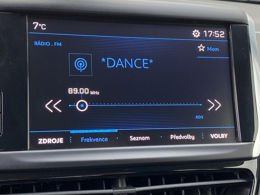 Peugeot 2008 1.2 PT Allure