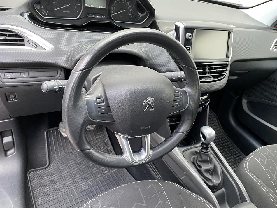 Peugeot 2008 1.2 PT Allure