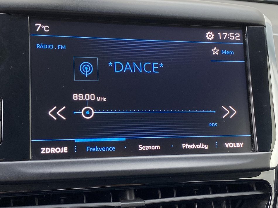 Peugeot 2008 1.2 PT Allure