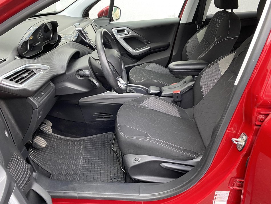 Peugeot 2008 1.2 PT Allure