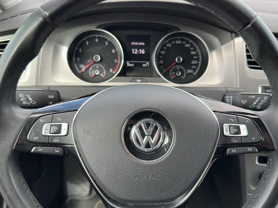 Volkswagen Golf 1.4 TSi 