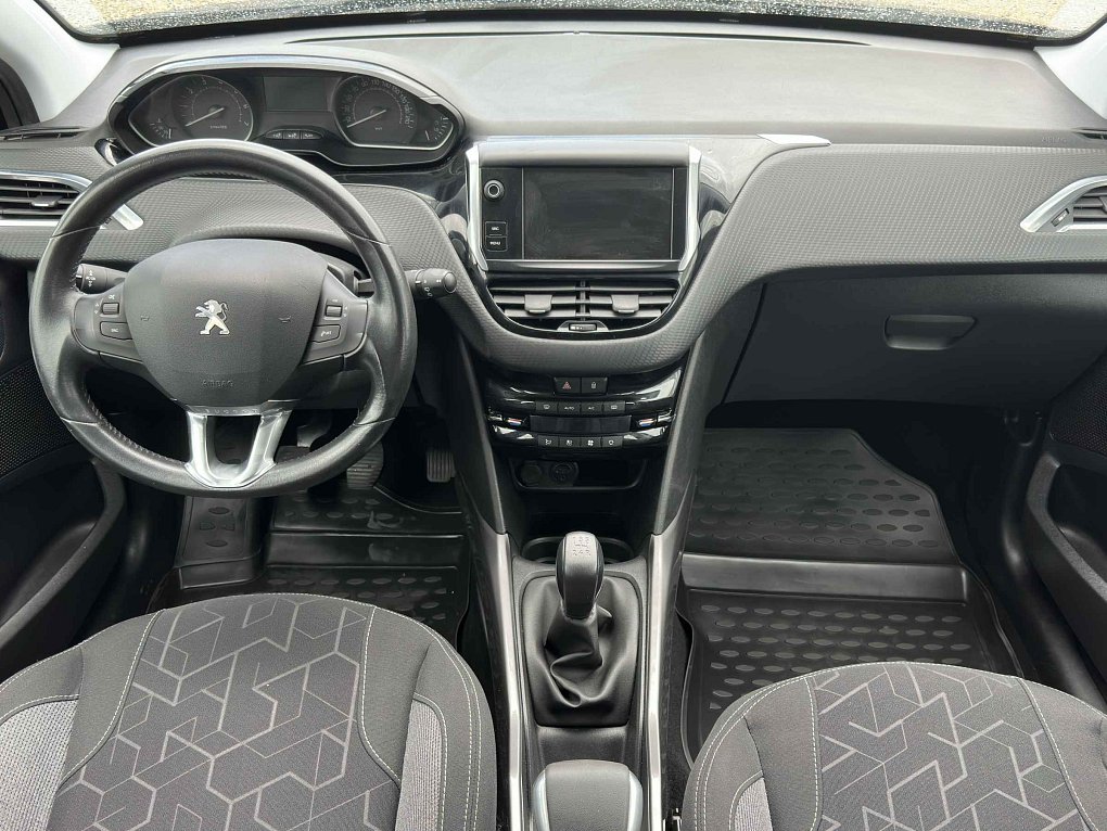 Peugeot 2008 1.2 PT 