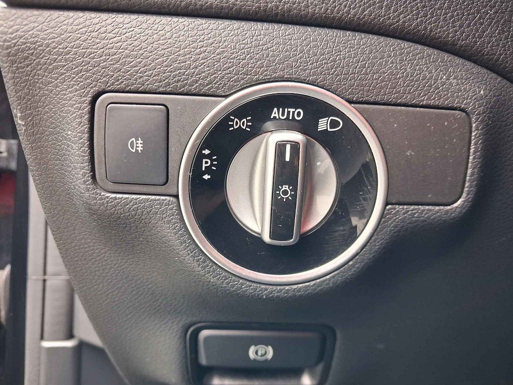 Mercedes-Benz CLA 2.2CDi  CLA200