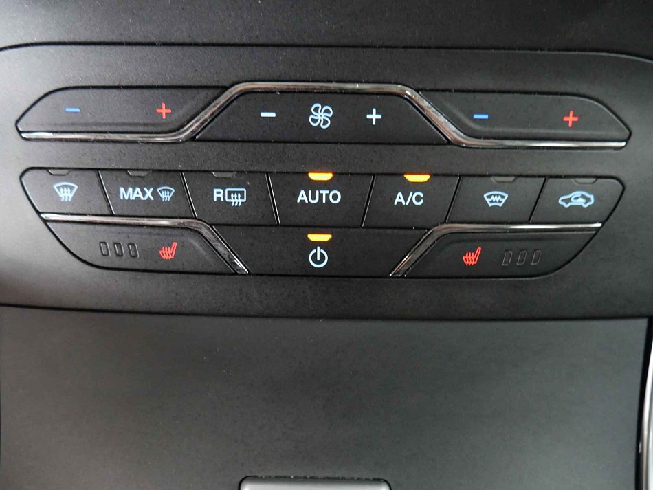Ford Galaxy 2.0TDCi  7Míst