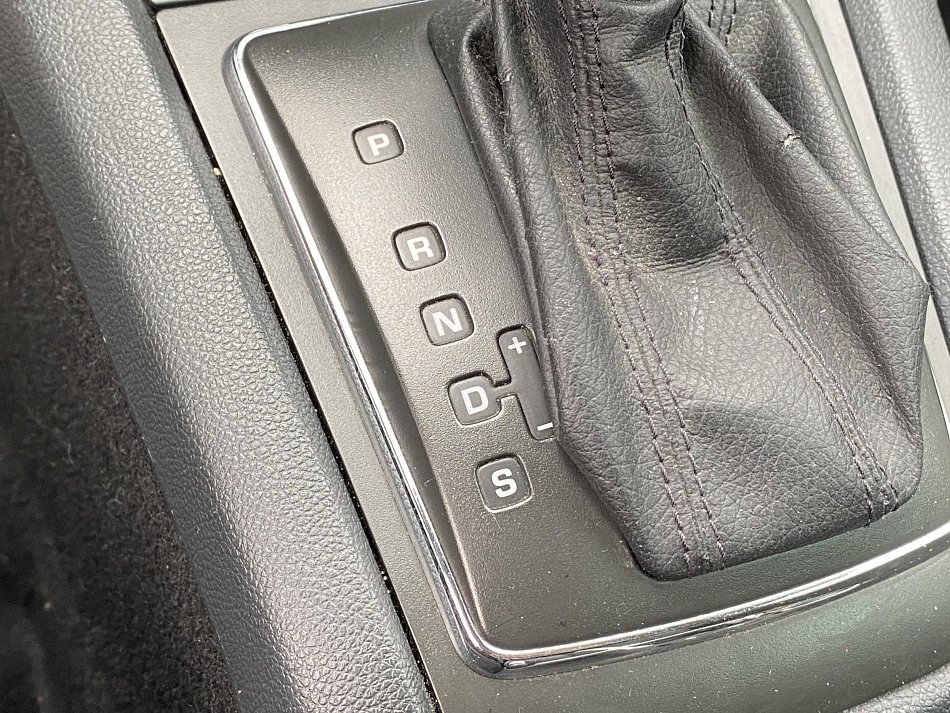 Škoda Octavia II 1.6 MPi Ambition