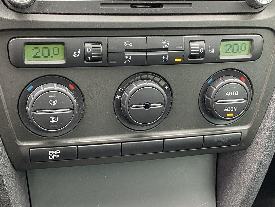 Škoda Octavia II 1.6 MPi Ambition