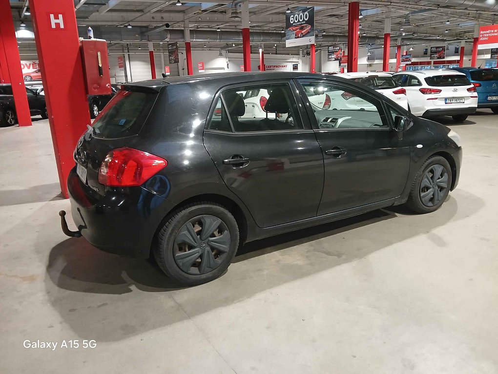 Toyota Auris 1.6 VVTI 