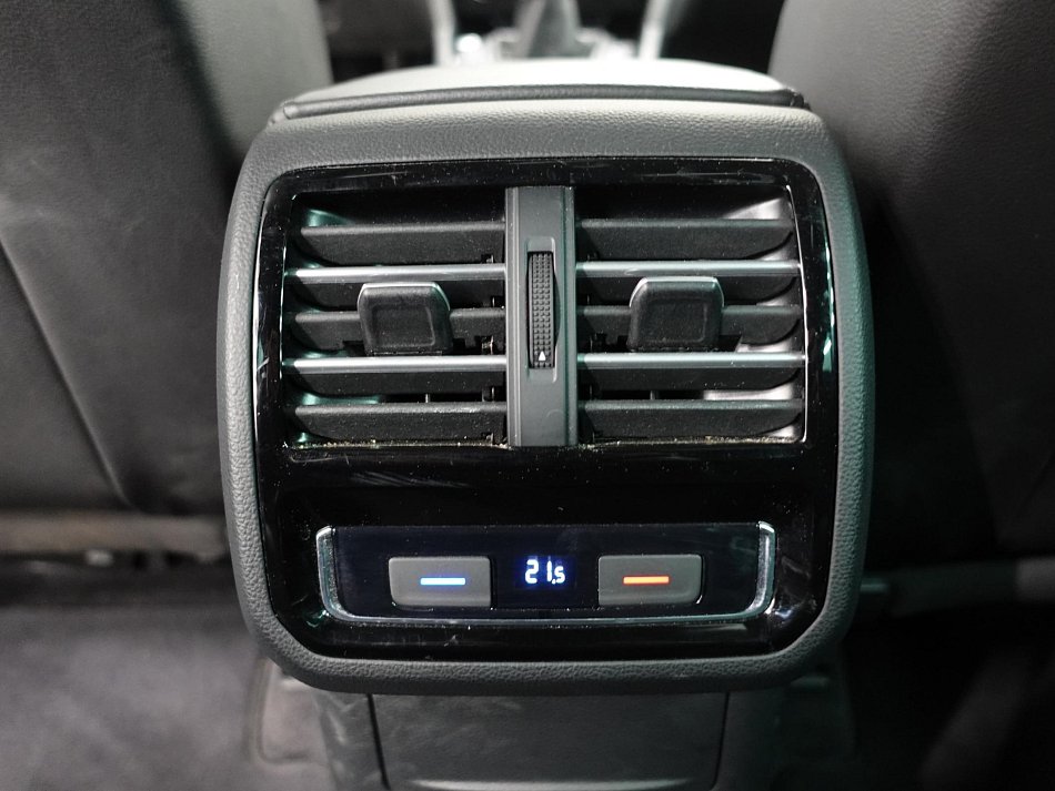 Volkswagen Passat 2.0 TDi 