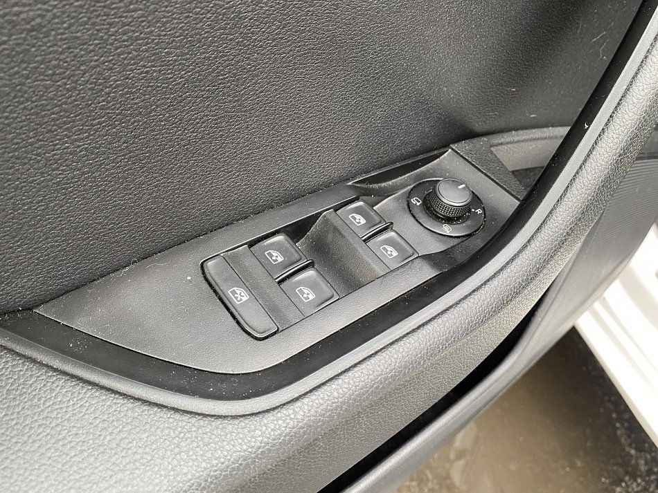 Škoda Superb III 2.0TDi SportLine