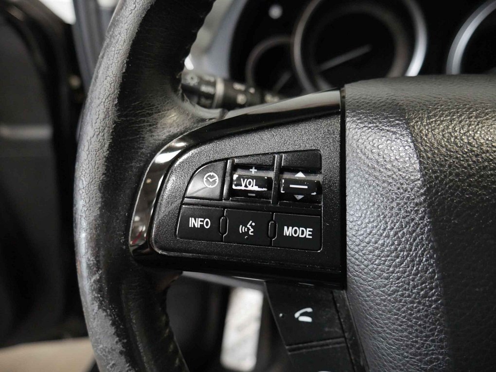Mazda 6 2.0 i 