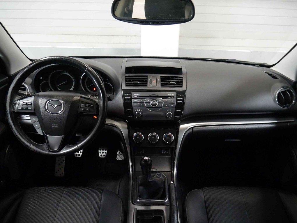 Mazda 6 2.0 i 