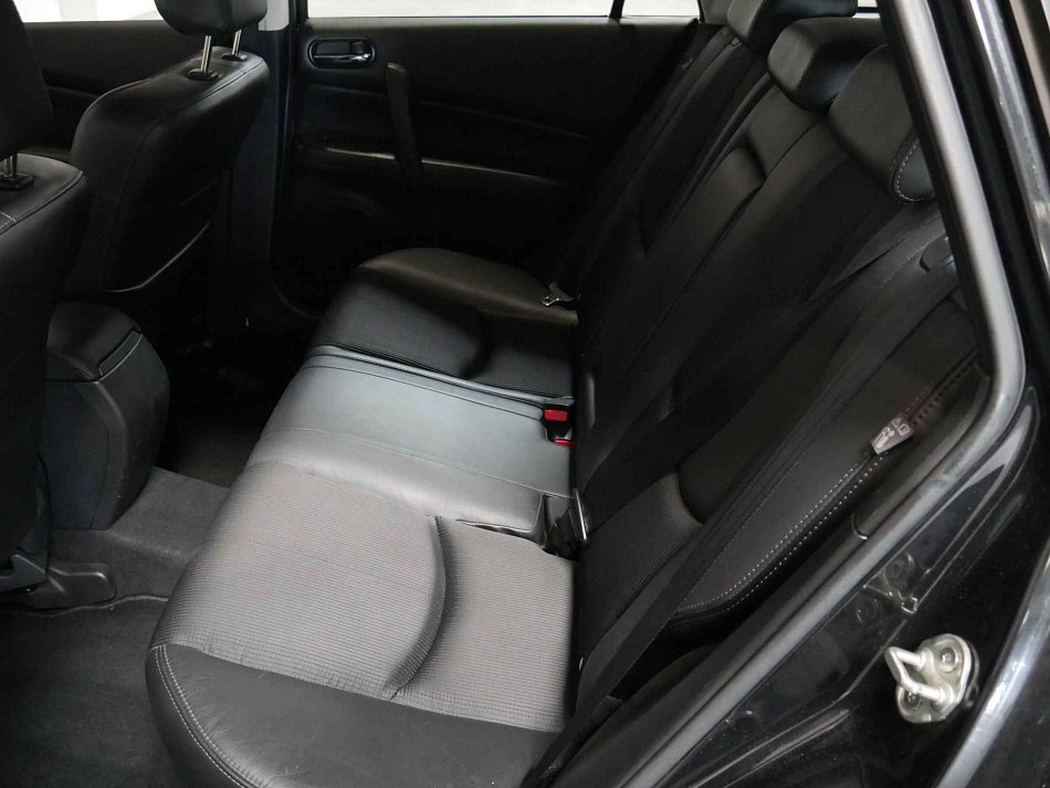 Mazda 6 2.0 i 