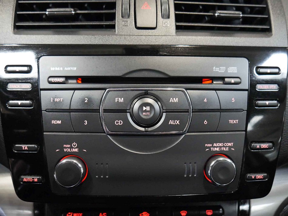 Mazda 6 2.0 i 