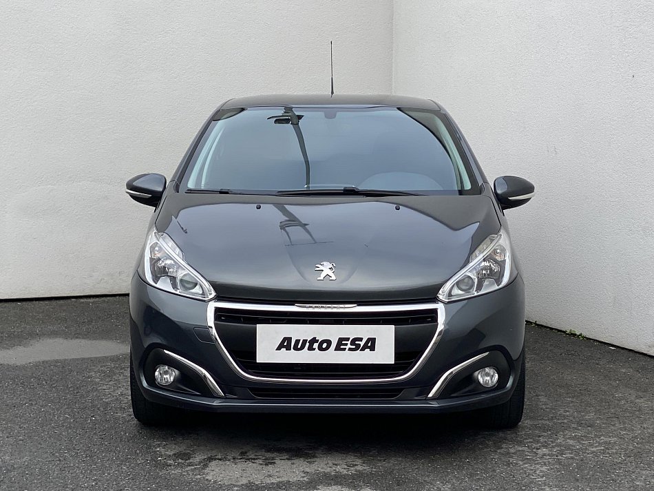 Peugeot 208 1.2PT 