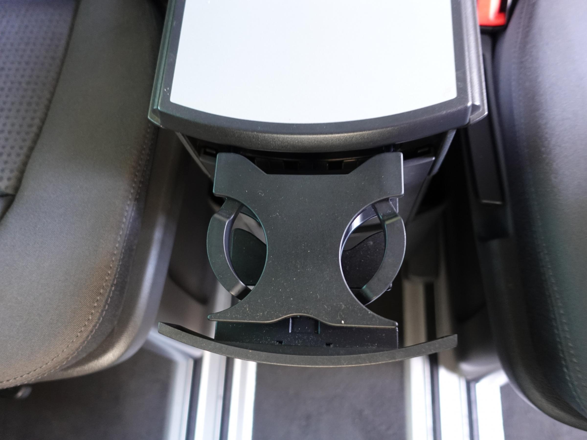 Volkswagen Multivan, 2008 - pohled č. 22