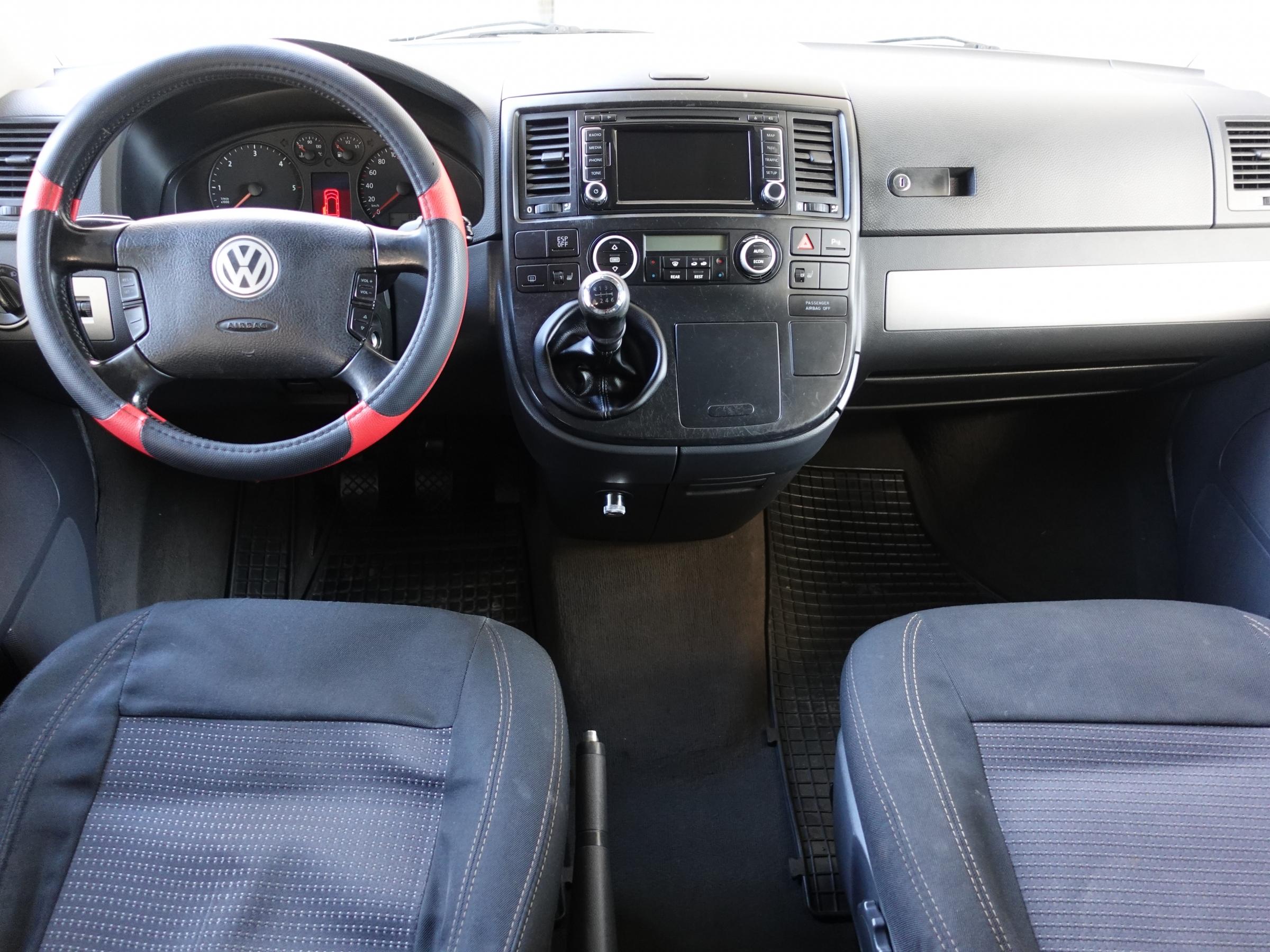 Volkswagen Multivan, 2008 - pohled č. 8