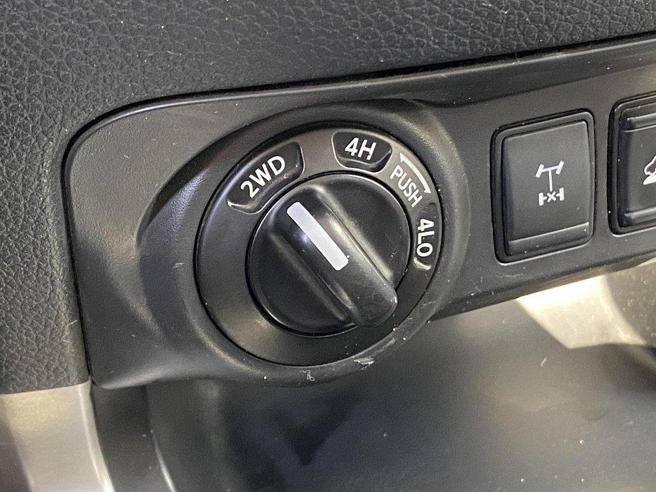 Nissan Navara 2.3dCi 