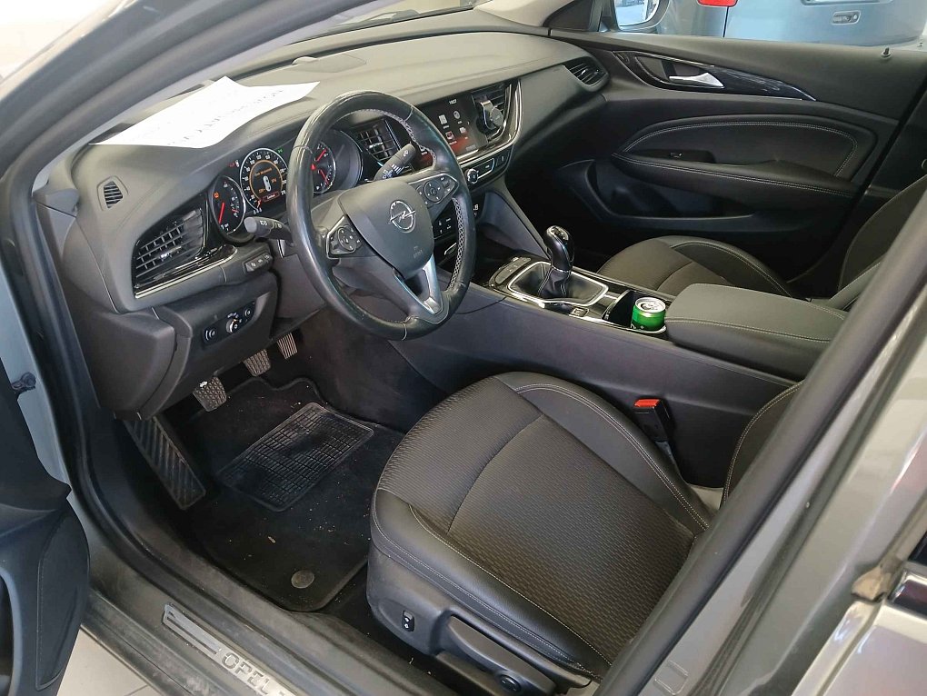Opel Insignia 1.5 T 