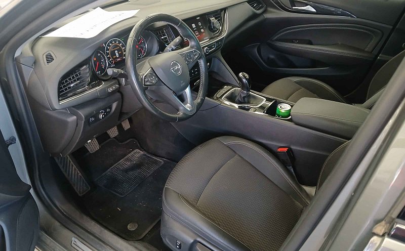 Opel Insignia 1.5 T 
