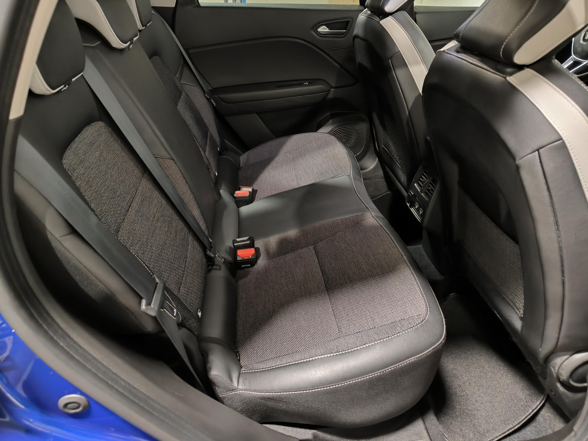 Renault Captur, 2021 - pohled č. 11