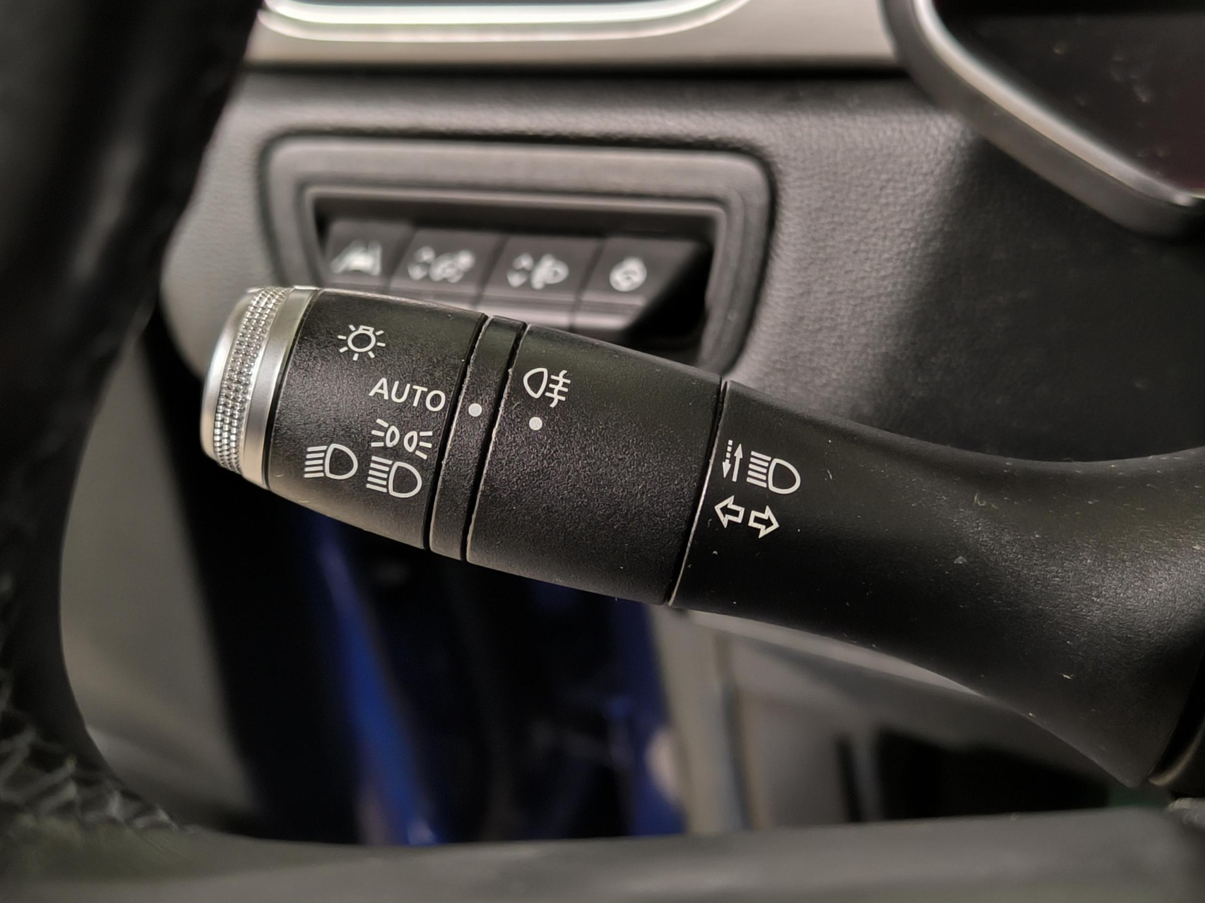 Renault Captur, 2021 - pohled č. 16