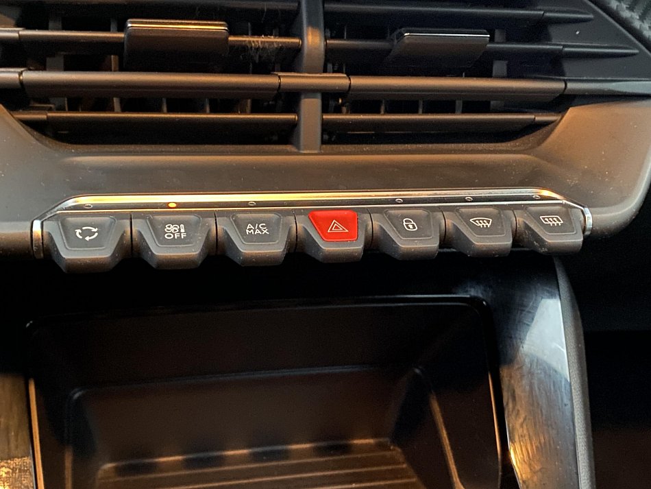 Peugeot 208 1.2i Active