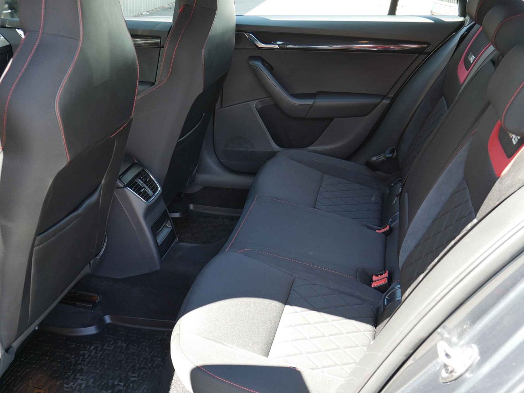 Škoda Octavia III 2.0 TDi RS