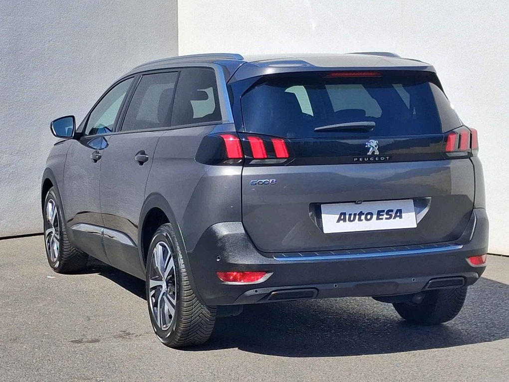 Peugeot 5008 1.2 PT Allure