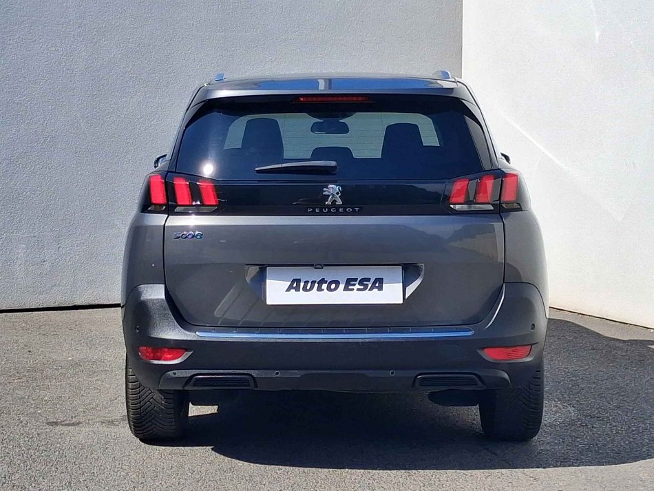 Peugeot 5008 1.2 PT Allure