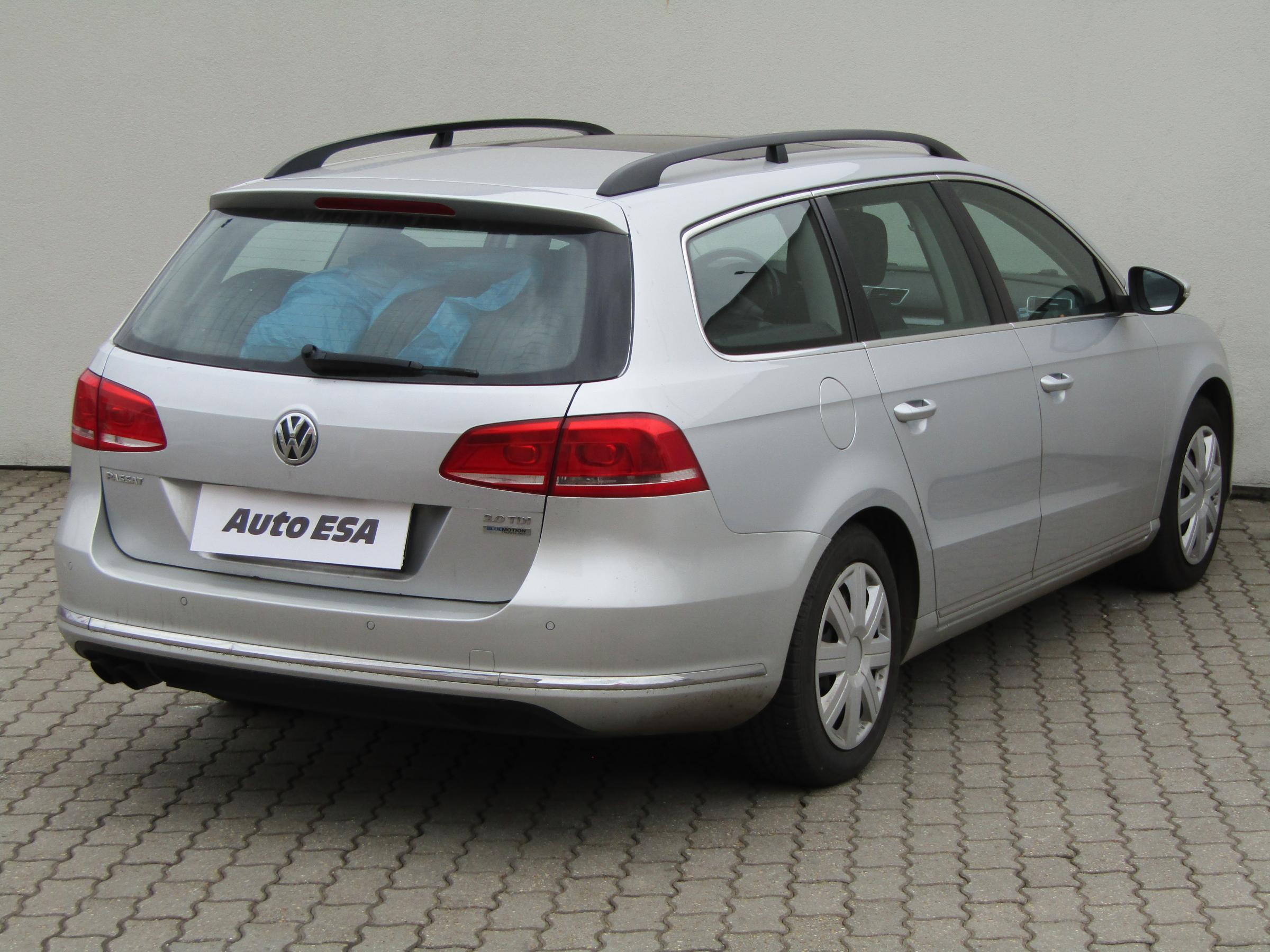 Volkswagen Passat, 2011 - pohled č. 4