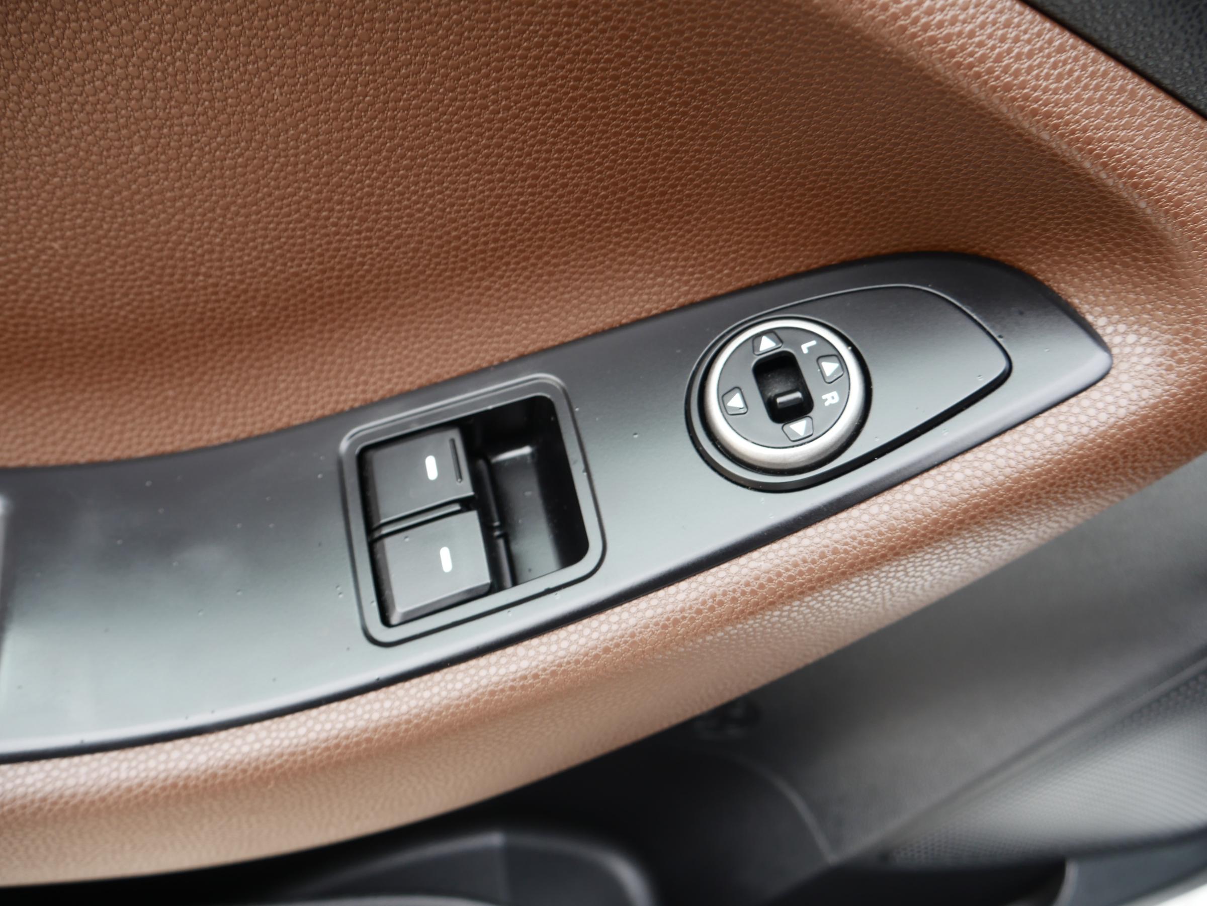 Hyundai i20, 2018 - pohled č. 12