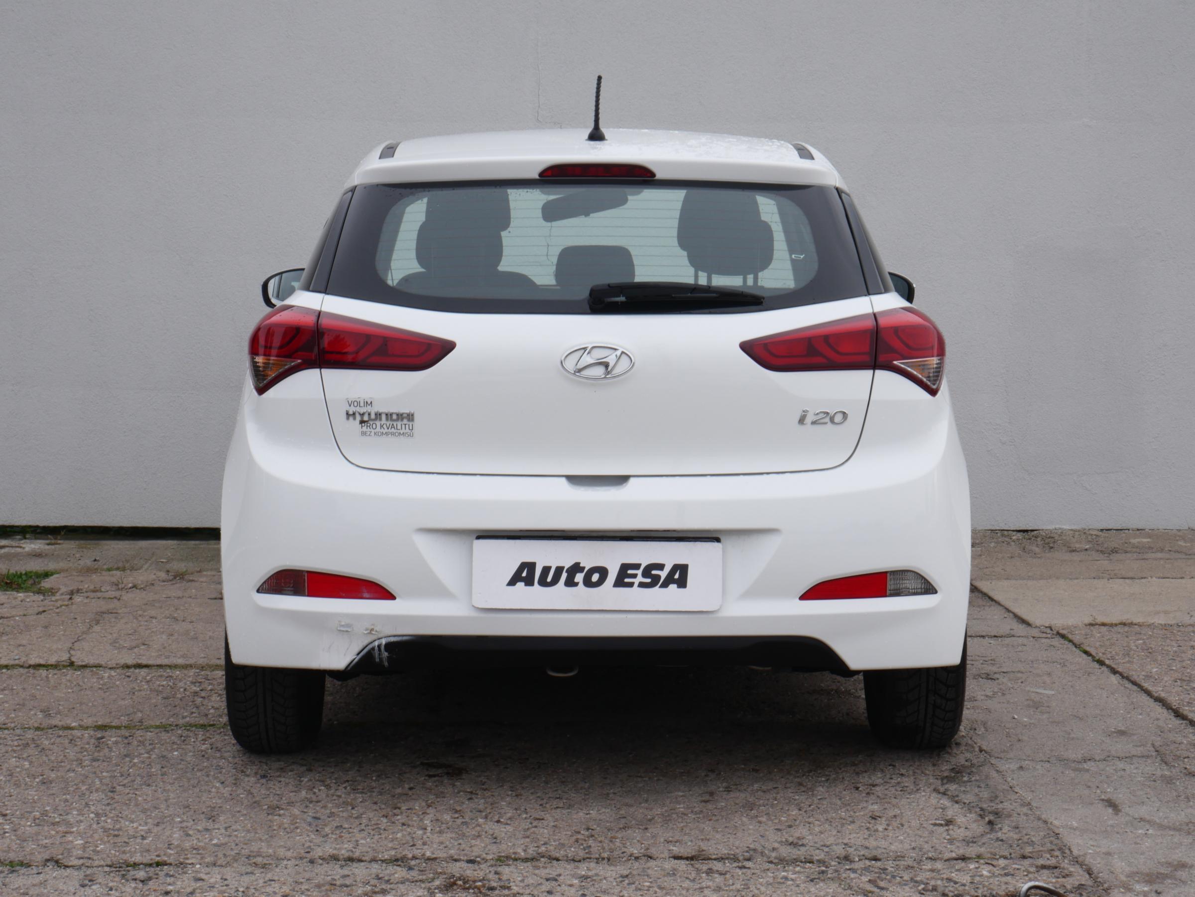 Hyundai i20, 2018 - pohled č. 5