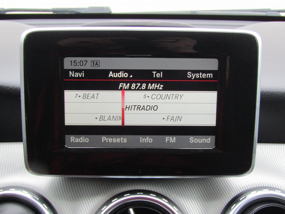 Mercedes-Benz GLA 2.2 CDi  220 DCi