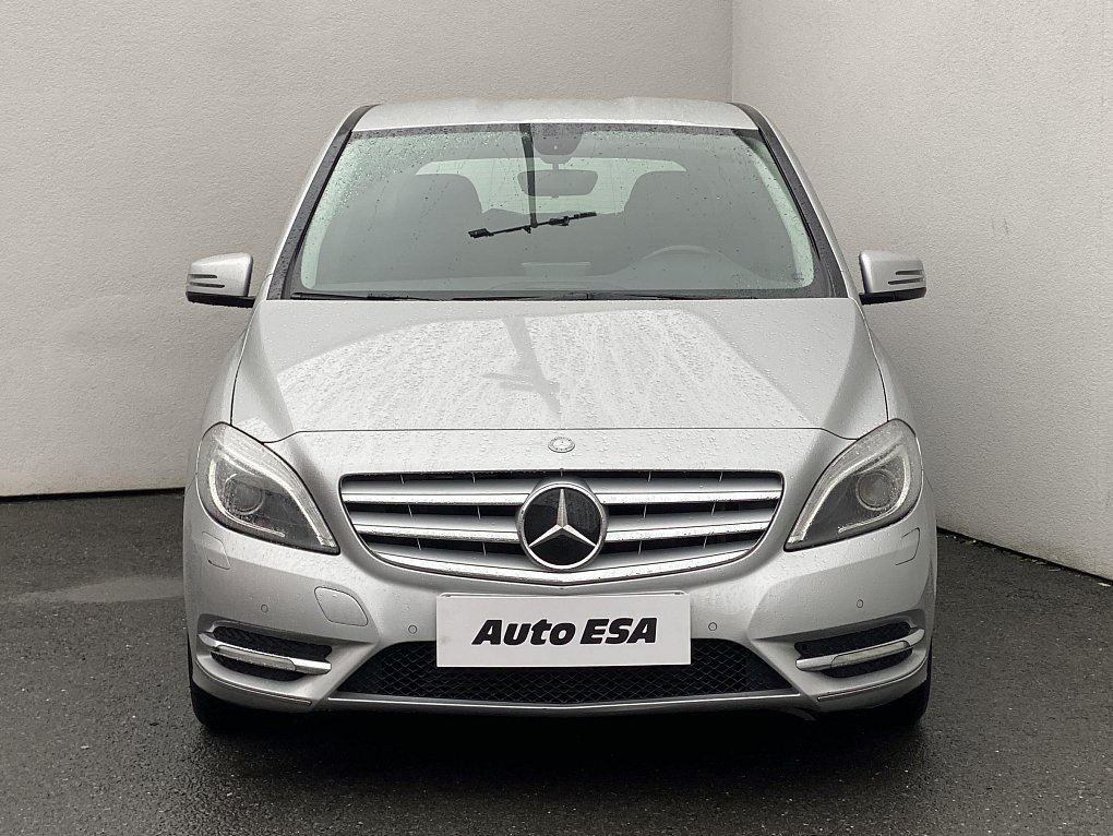 Mercedes-Benz Třída B 1.6i  B200