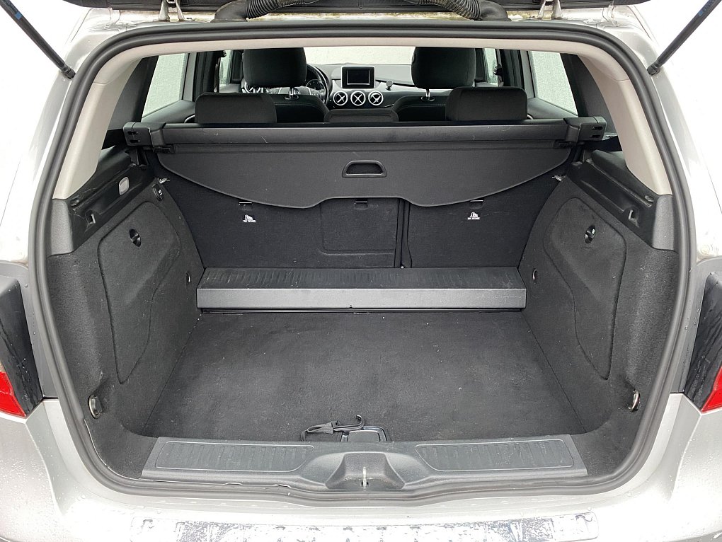 Mercedes-Benz Třída B 1.6i  B200