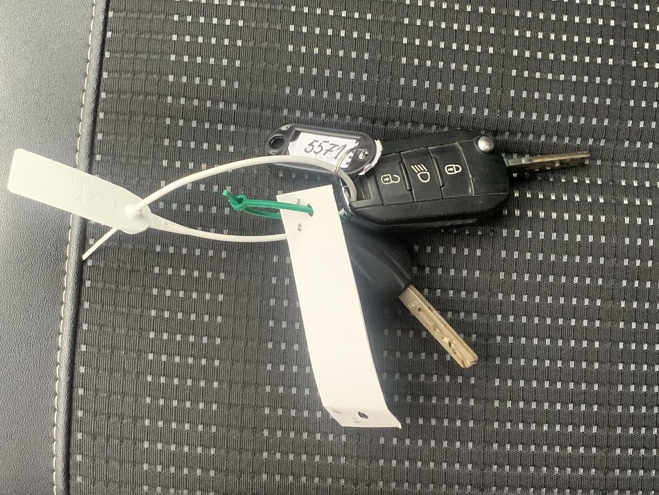 Peugeot 2008 1.2PT Allure