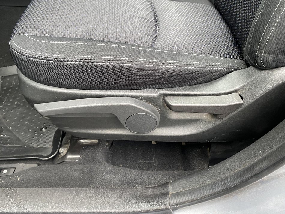 Subaru Forester 2.0i  AWD