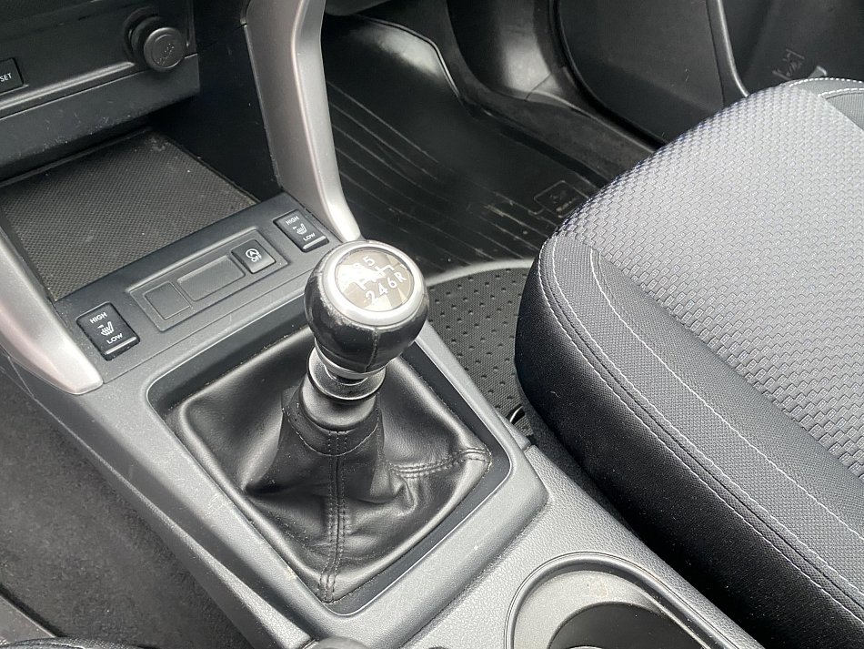 Subaru Forester 2.0i  AWD