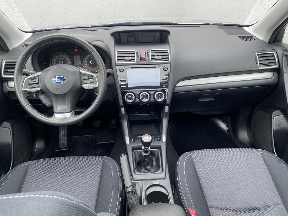 Subaru Forester 2.0i  AWD