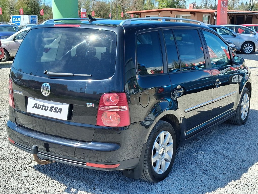 Volkswagen Touran 1.4TSi 