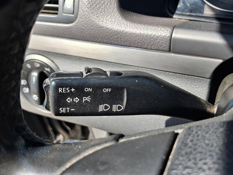 Volkswagen Touran 1.4TSi 