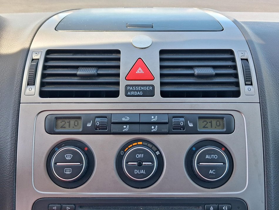 Volkswagen Touran 1.4TSi 